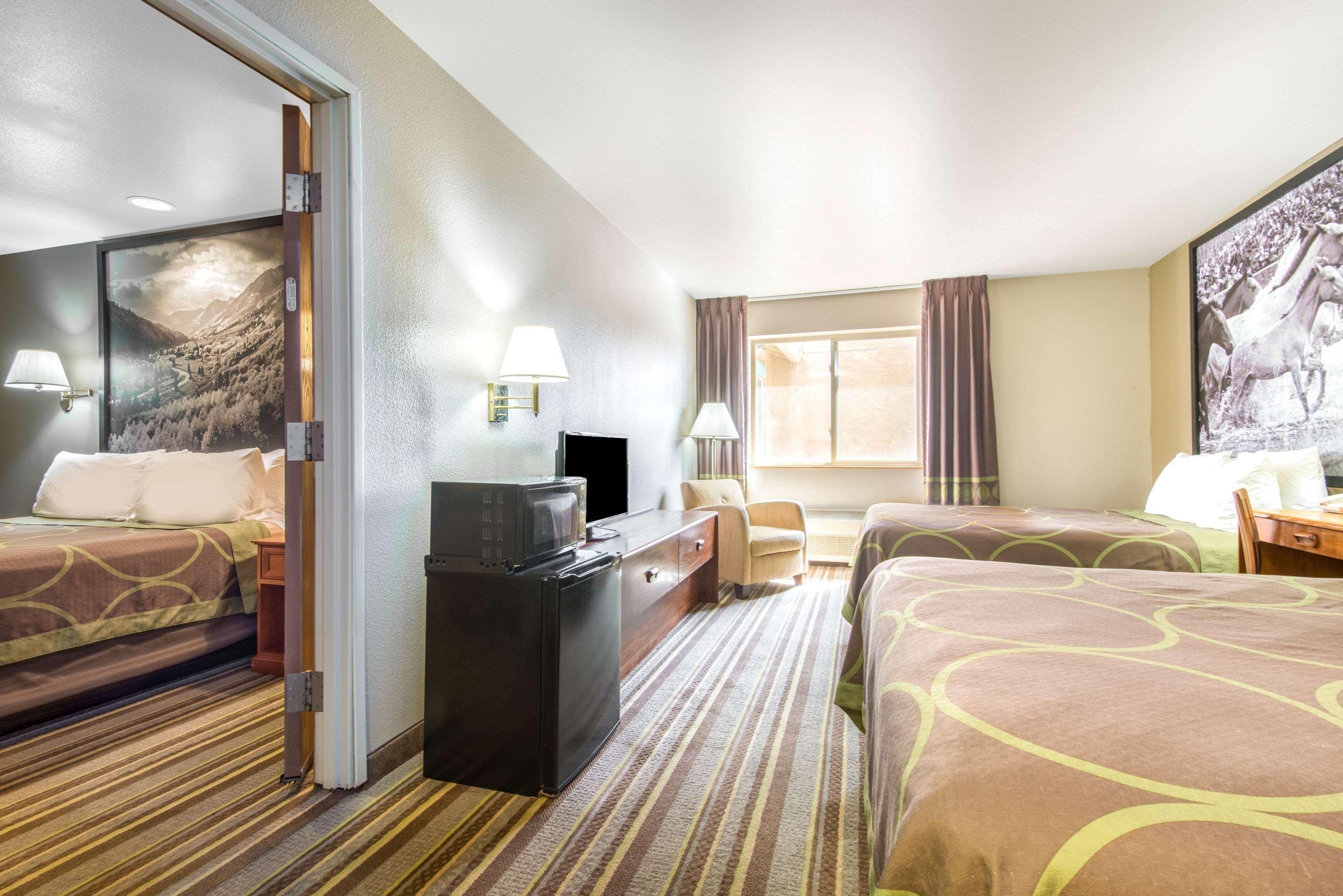 Super 8 by Wyndham Buena Vista Hotel Bagian luar foto
